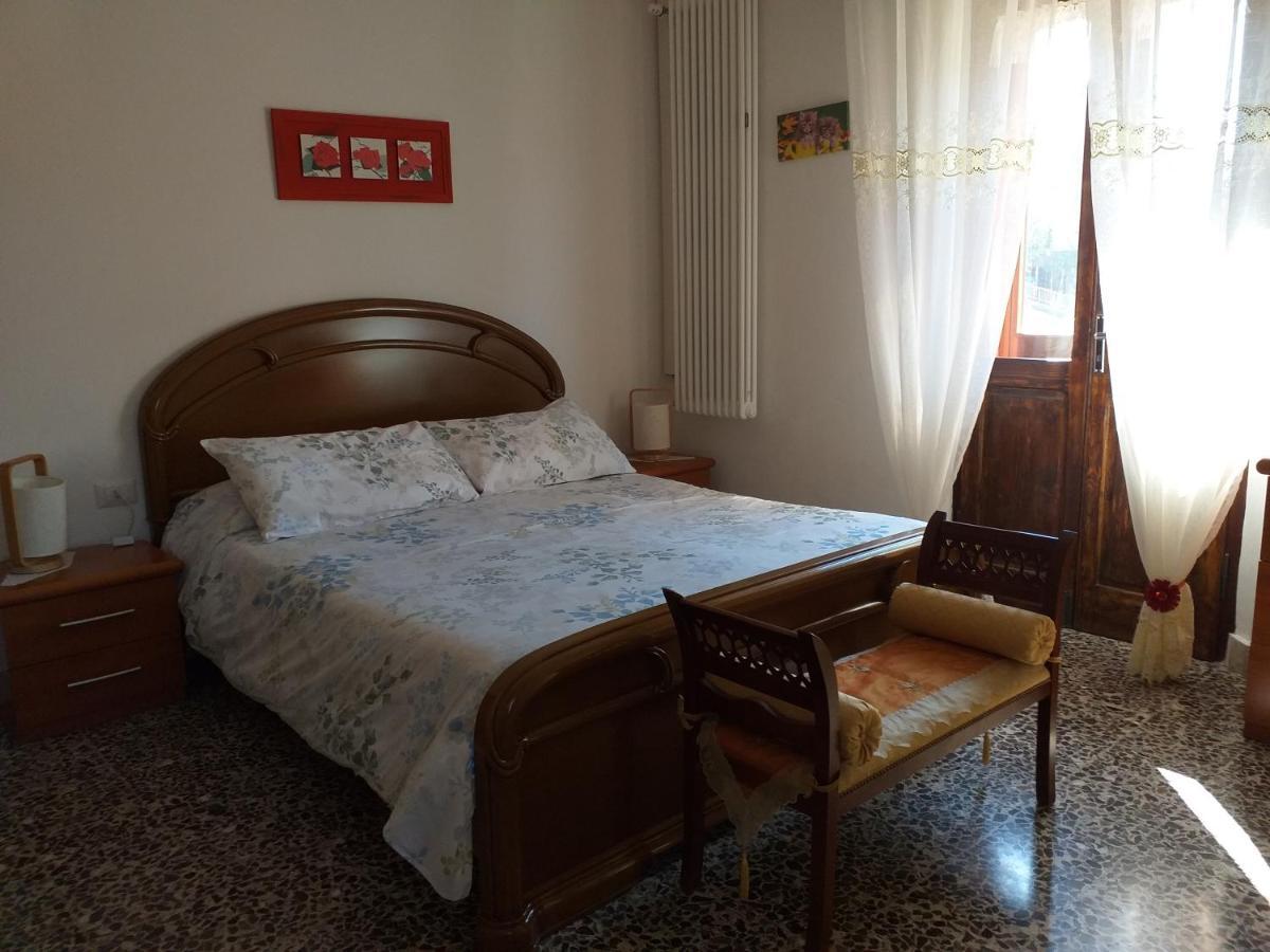 Bed & Breakfast La Rosa Rossa カーリ エクステリア 写真