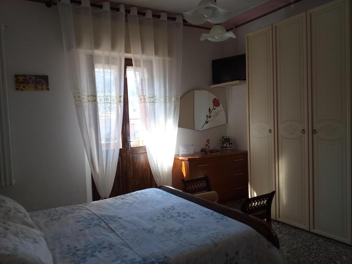 Bed & Breakfast La Rosa Rossa カーリ エクステリア 写真
