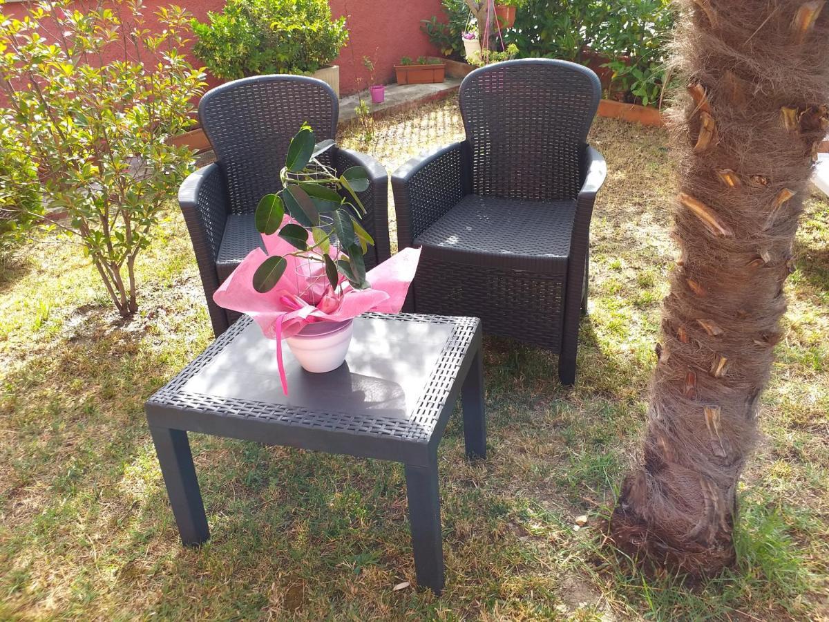 Bed & Breakfast La Rosa Rossa カーリ エクステリア 写真